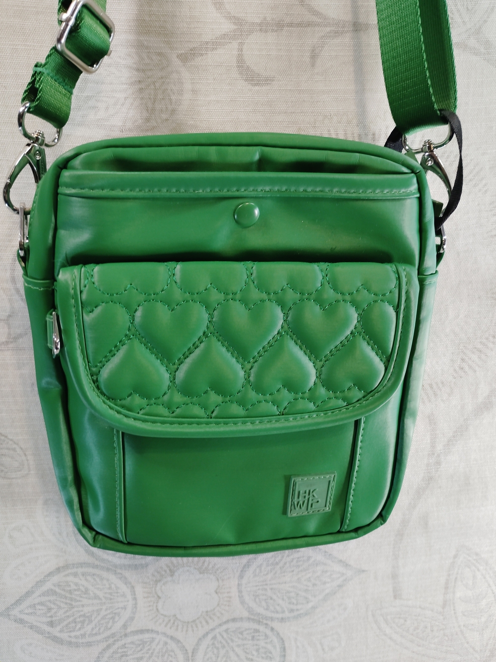 IHKWIP Green Quilted Heart Crossbody Bag with Adjustable Strap